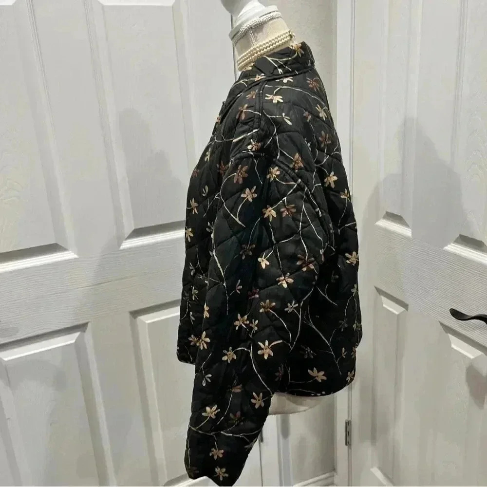 Reversible Quilted floral button front Jacket 100% silk with pockets - Picture 15 of 15